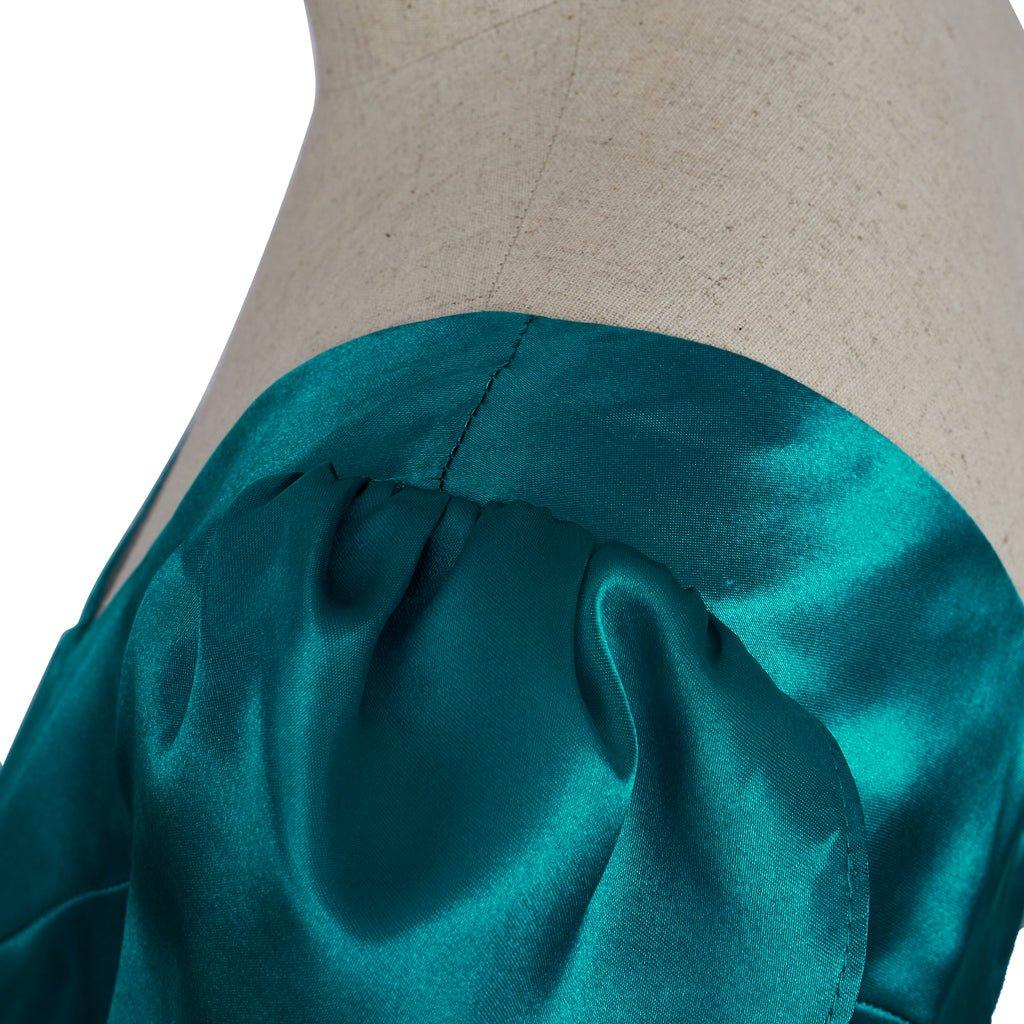 Astricos Traditional Empire Gown - Bridgerton Cosplay Costume in Luxurious Emerald Silk - Astricos